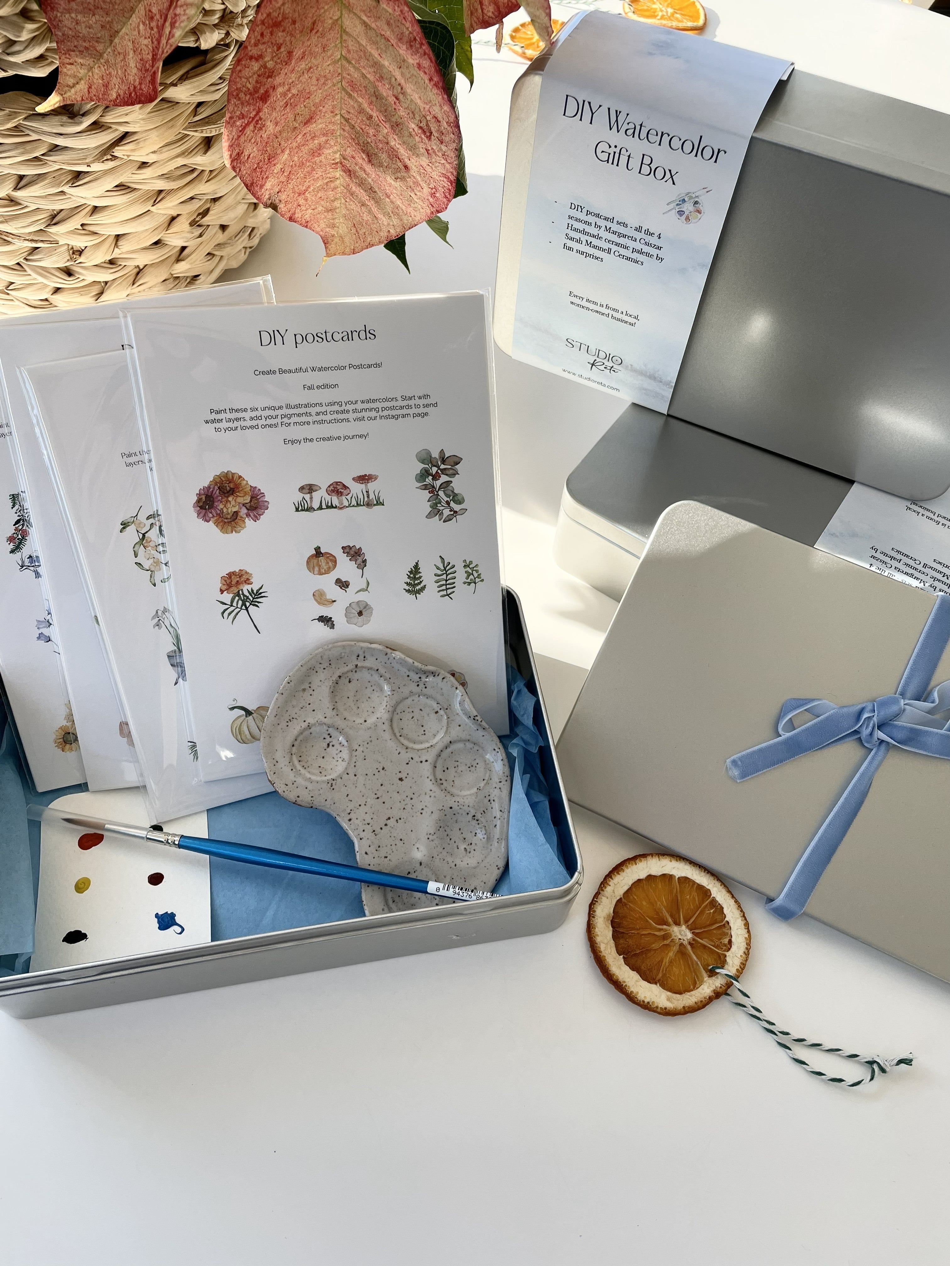 DIY Watercolor Gift Box